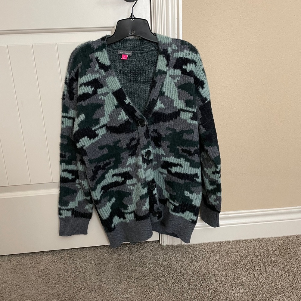 NWT Vince Camuto umbra forest sweater size large